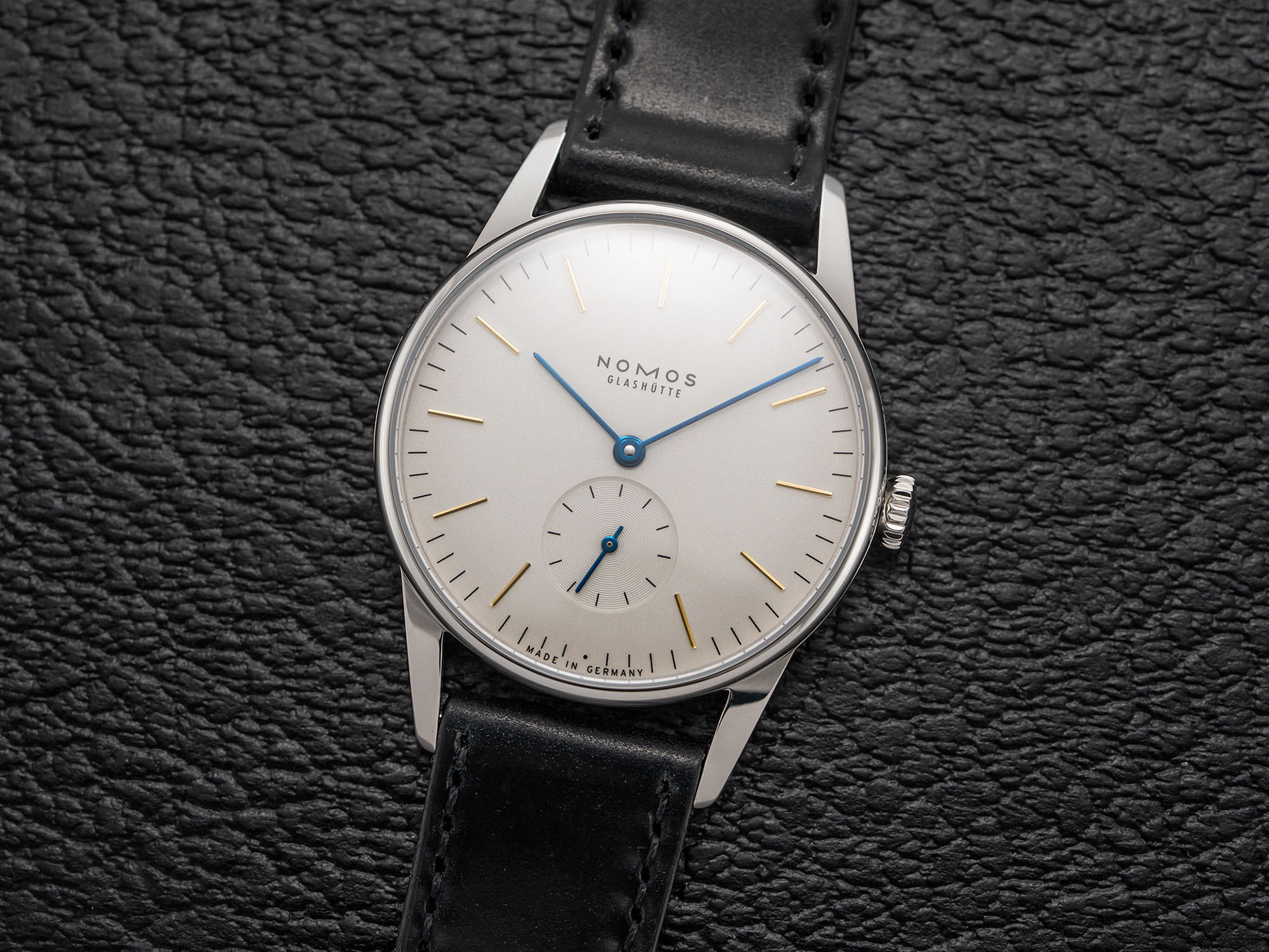 Abstract Watch Trends 2026: Geometric Dials and Minimalist Luxury
